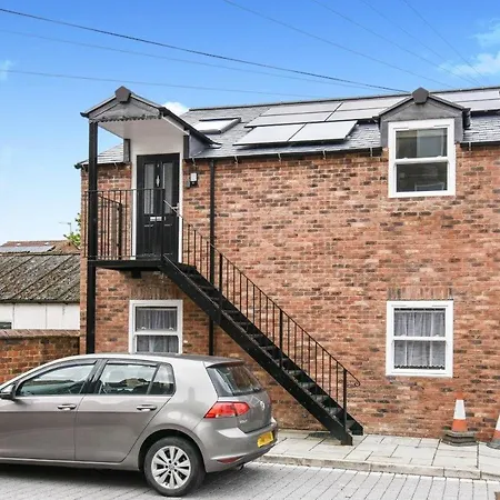 The Croft - Free Allocated Parking York